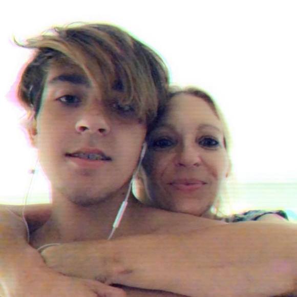 Profile Picture of David jr. Chojnowski (@david201399) on Poshmark