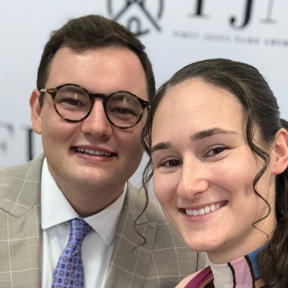 Profile Picture of Andrew Cochran (@andrewcochra512) on Poshmark