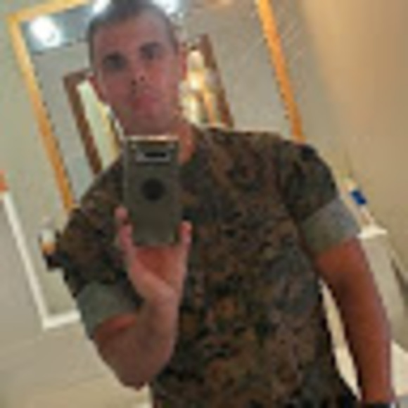 Profile Picture of Ryan Zdaniewicz (@ryanzdaniewicz) on Poshmark