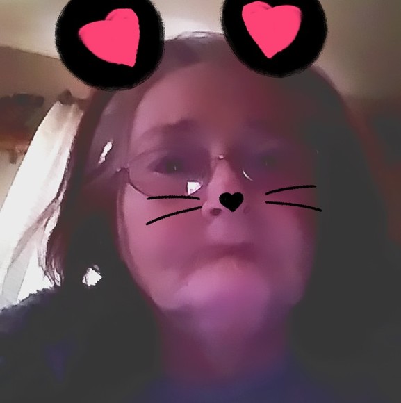 Profile Picture of Marsha pelfrey Pelfrey (@mamagirl1718) on Poshmark