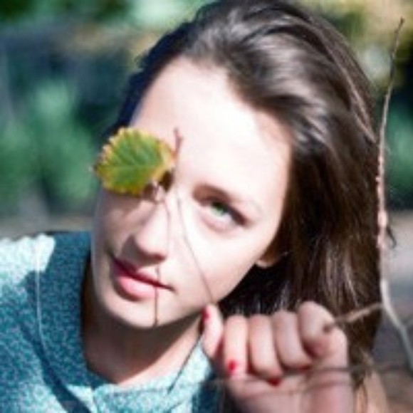 Profile Picture of Schlese Ner (@rogercherylou) on Poshmark