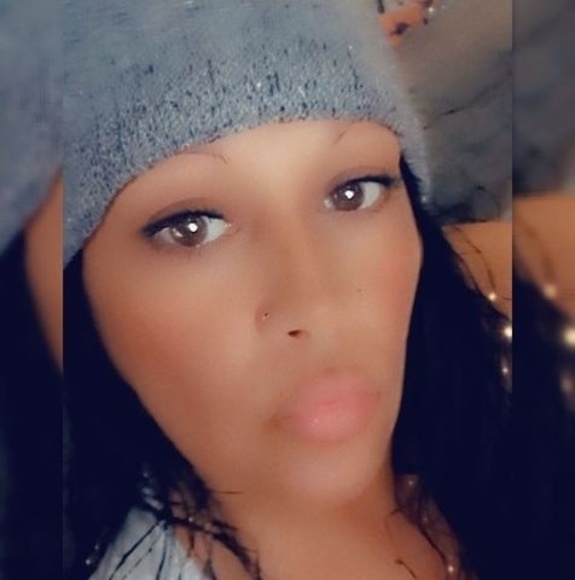 Profile Picture of Sandra Campanaro (@sandracampanaro) on Poshmark