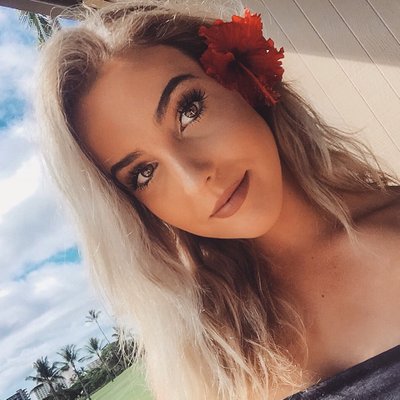 Profile Picture of Cass (@cassidy_booth) on Twitter