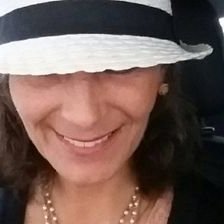 Profile Picture of BEVERLY BUTCHER (@LVNGLF) on Twitter