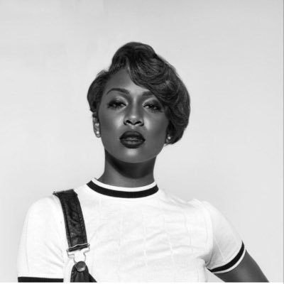 Profile Picture of Tia Manning (@TiaManning13) on Twitter