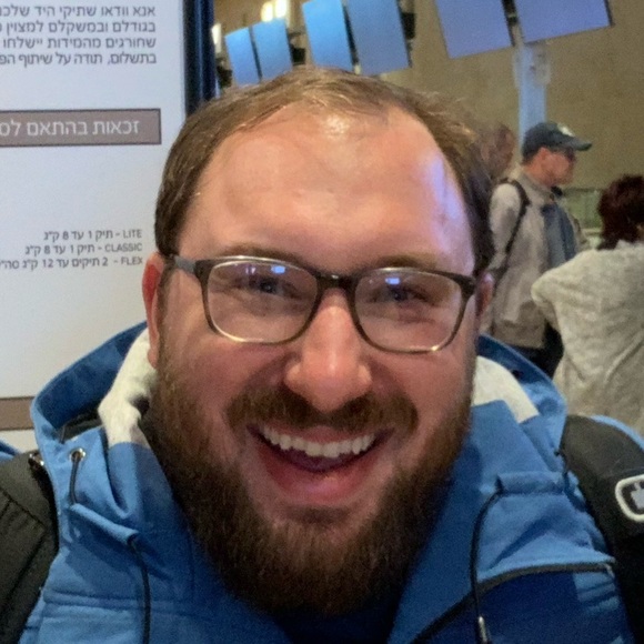 Profile Picture of Michael Andruszkiewicz (@mandrusz) on Poshmark
