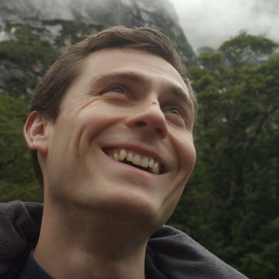 Profile Picture of Luke Angell (@lukeangell) on Twitter