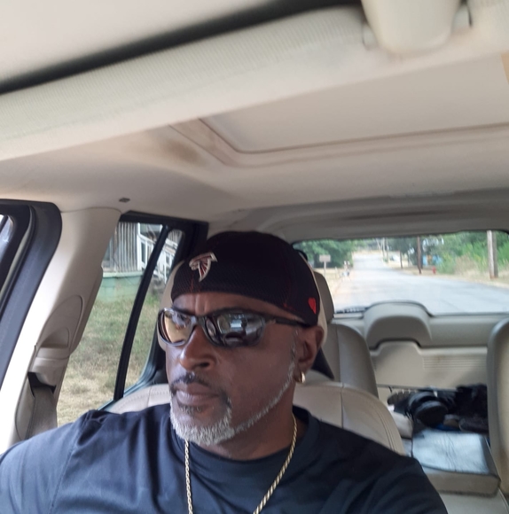 Profile Picture of Wayne Curtis (@wayne_curtis) on Poshmark