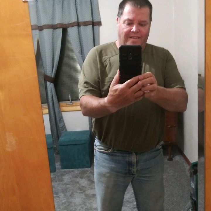 Profile Picture of user1111825973932 (@scotteberly2) on Tiktok