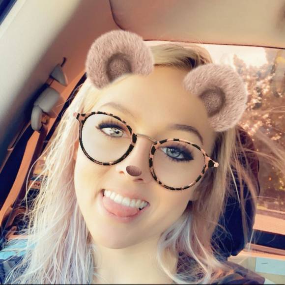 Profile Picture of Samantha Tomerlin (@samdtomerlin1) on Poshmark