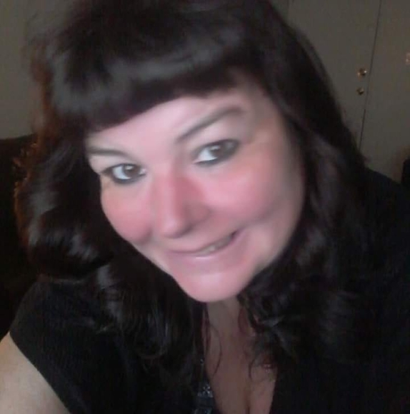 Profile Picture of Carolyn Bass (@brennen2012) on Poshmark