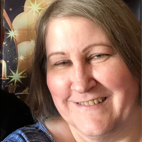 Profile Picture of Bobbie Johnson (@rescuelady63) on Poshmark