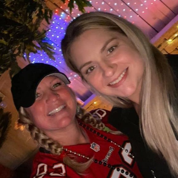 Profile Picture of Alyssa Nuest (@alyssanuest) on Poshmark