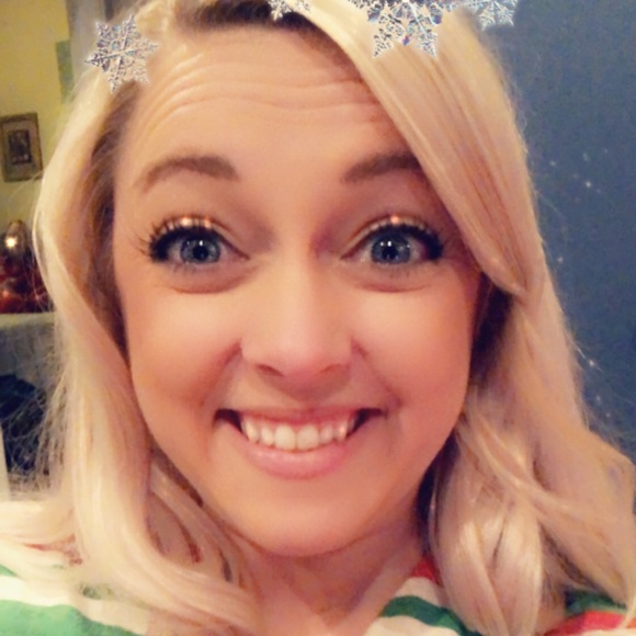 Profile Picture of Britney Moullette (@brithm412) on Poshmark