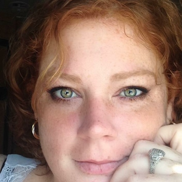 Aleisha Gurry - Poshmark Profile Picture of Aleisha Gurry (@aleishagurry) on Poshmark