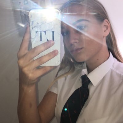 Profile Picture of Laura_trout (@laura46935287) on Twitter