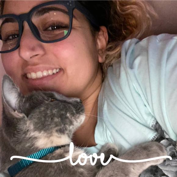 Profile Picture of Basma Attieh (@attiehb) on Poshmark