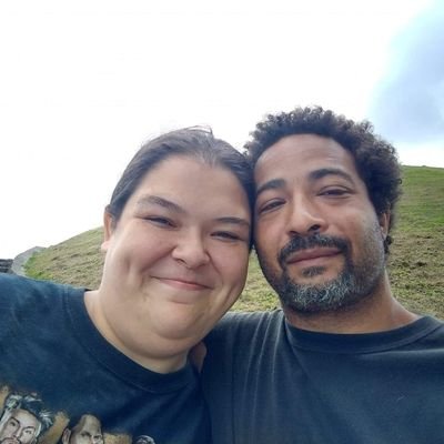 Profile Picture of Carrie Butcher (@awiangel1990) on Twitter