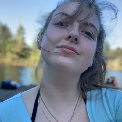 Profile Picture of Danielle Bertelli (@DanielleBertel3) on Twitter