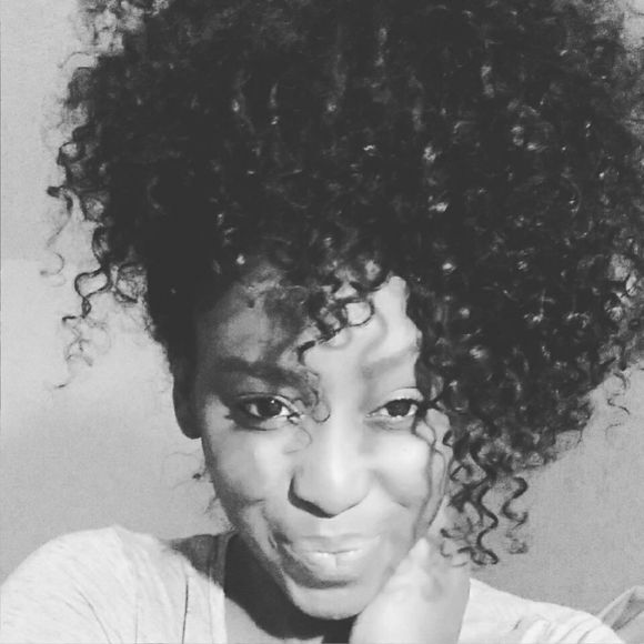 Profile Picture of Gabrielle Hinton (@gabbinyc) on Poshmark