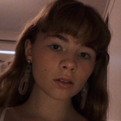 Profile Picture of Violet Freeman (@VI_FREEMANXO) on Twitter