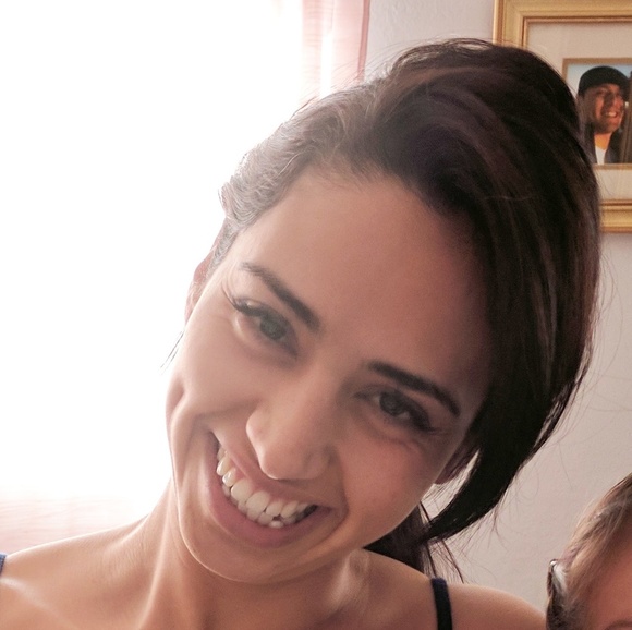 Profile Picture of Cinthya Lara (@lara1sf) on Poshmark