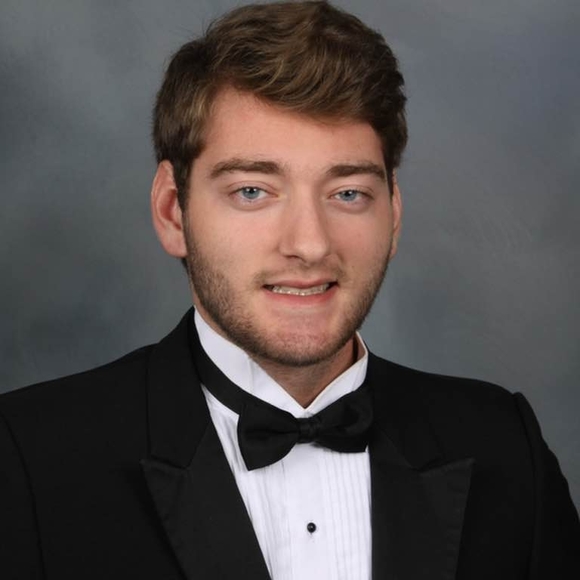 Profile Picture of David Schellinger (@davidschelling) on Poshmark