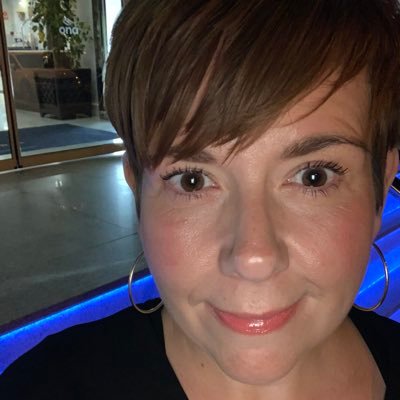 Profile Picture of Jennifer Jenkins (@jennilola74) on Twitter