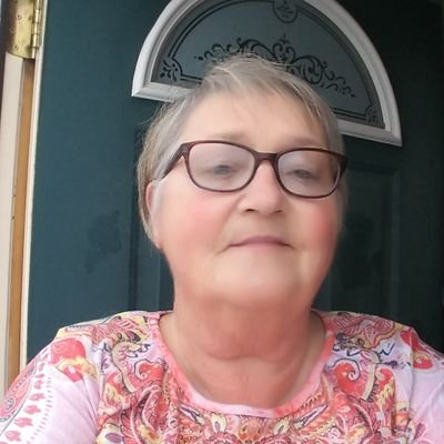 Profile Picture of Glenda Morris (@nannie07and08) on Twitter