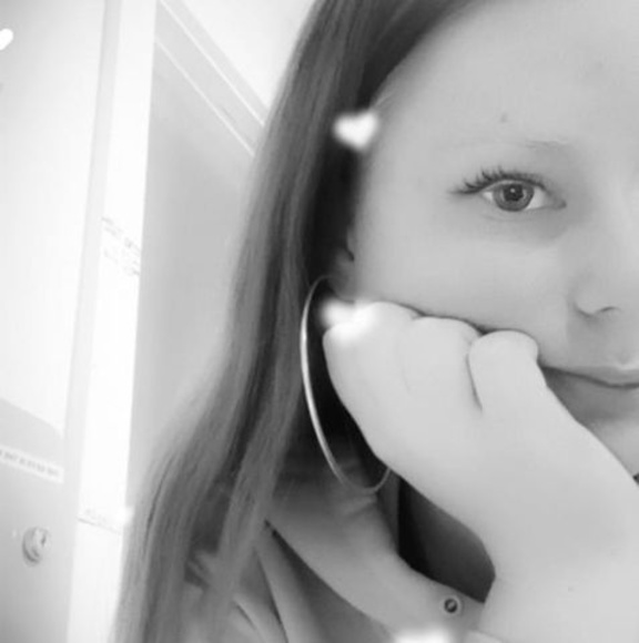 Profile Picture of Stainer Stainer (@stainerstainer) on Poshmark