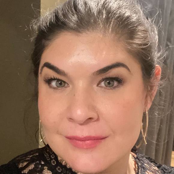 Profile Picture of Victoria Domzalski (@vkitty79) on Poshmark