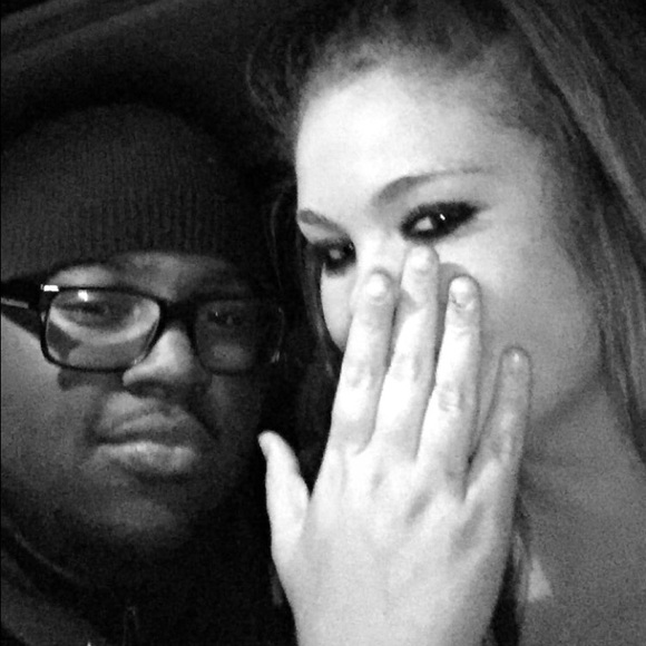 Profile Picture of Vandaro Jones (@vj2016) on Poshmark