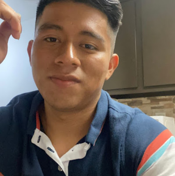 Profile Picture of Ambrocio Ambrocio (@shomhenry) on Poshmark