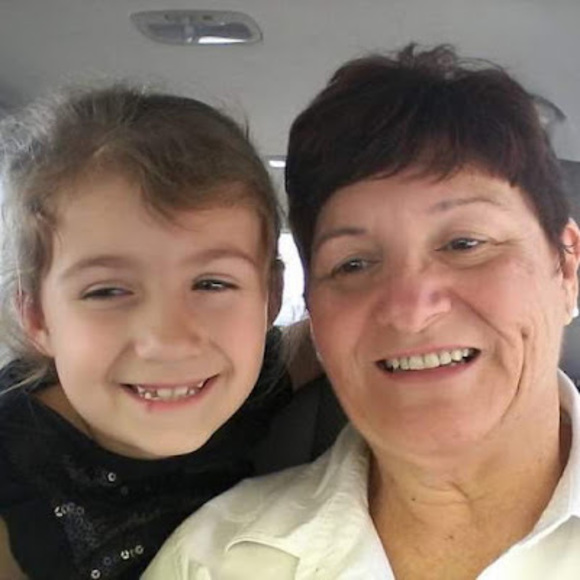 Adelynne Upham - Poshmark Profile Picture of Adelynne Upham (@uphamadelynne) on Poshmark