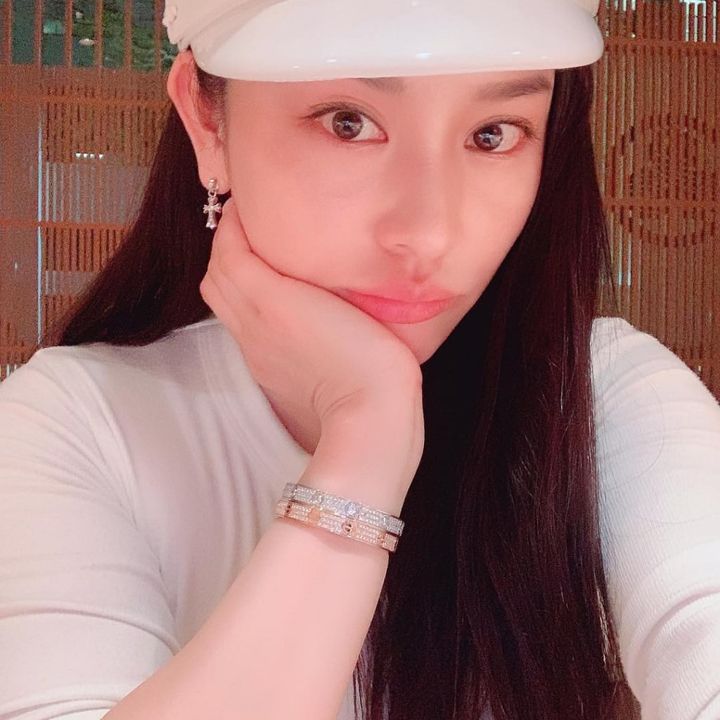 Profile Picture of MoyerMarshall (@moyermarshall) on Tiktok