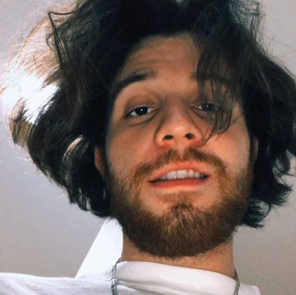 Profile Picture of Christian Rezek (@christianrezek) on Poshmark