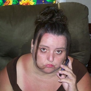 Profile Picture of Betty Altman (@bettylovesandrew2007) on Myspace