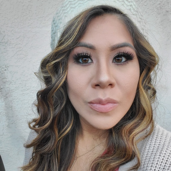 Profile Picture of Debra Pal-freeman (@debrapf18) on Poshmark