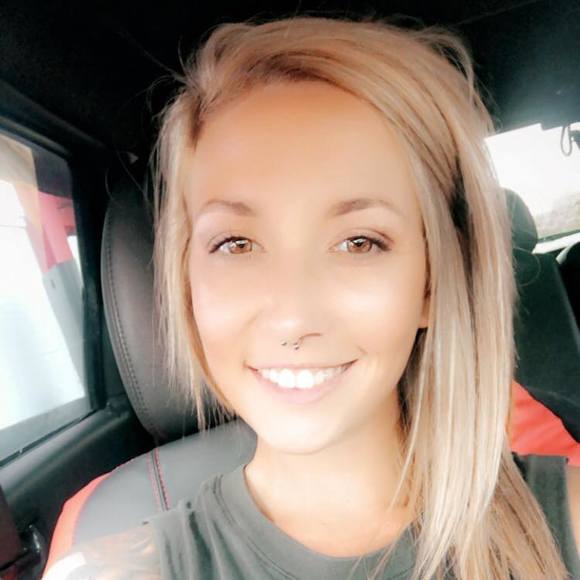 Profile Picture of Amber Mcgregor (@amber_rose23) on Poshmark
