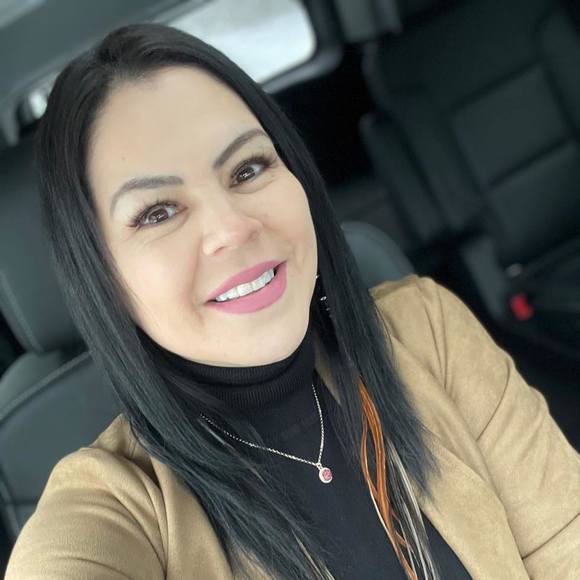 Profile Picture of Rachel Deschambeault (@r_daigneault7) on Poshmark