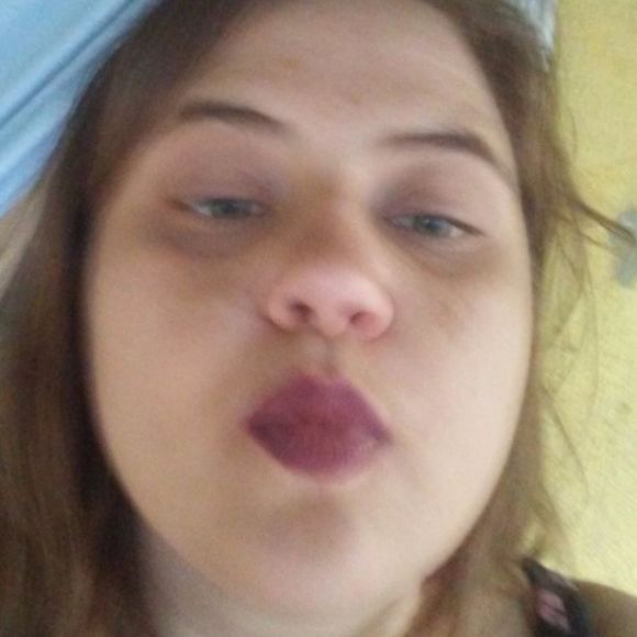 Profile Picture of Whitney Lemelin (@whitneyluver12) on Poshmark