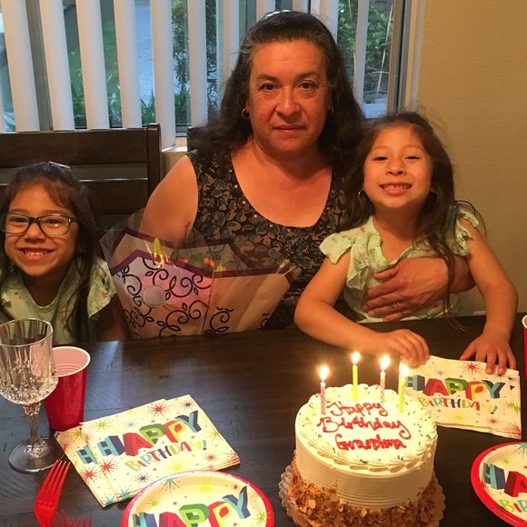 Profile Picture of Yolanda Miranda (@yolandamiran109) on Poshmark