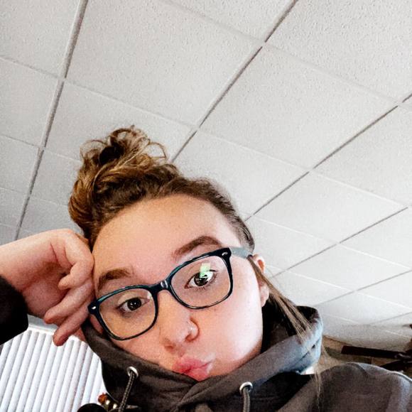 Profile Picture of Caty Halcumb (@its_caty) on Poshmark