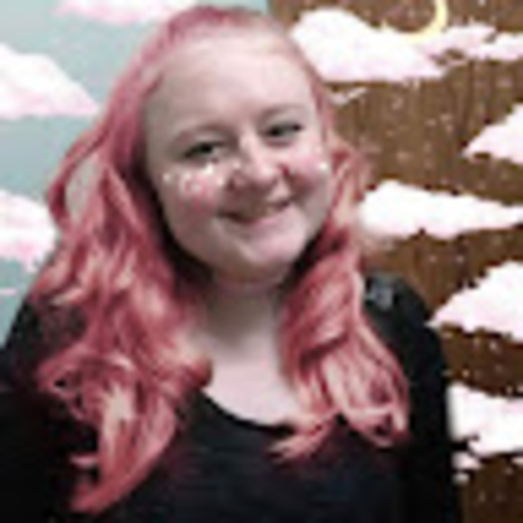 Profile Picture of Ava Macphetridge (@avamacphetridge) on Poshmark