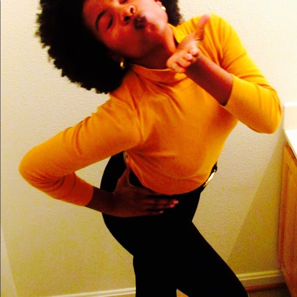 Profile Picture of Ngozi Urama (@engozeee) on Poshmark