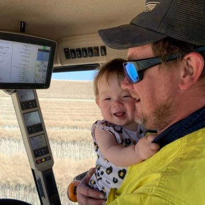 Profile Picture of Daniel Schoenberg (@victorydowns) on Twitter