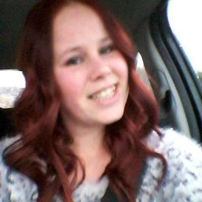 Profile Picture of Kim Hague (@Kimbeeanne) on Twitter