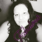 Profile Picture of Laura Zukowski (@LAURAISAQT) on Youtube
