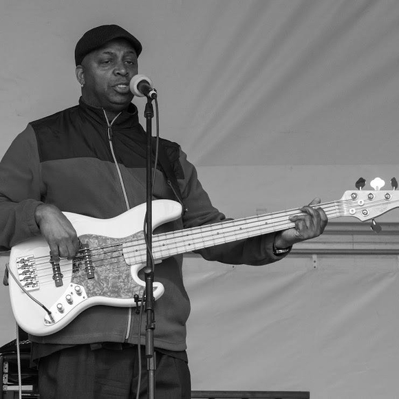 Profile Picture of Mike Diamond (@mikediamond) on Poshmark