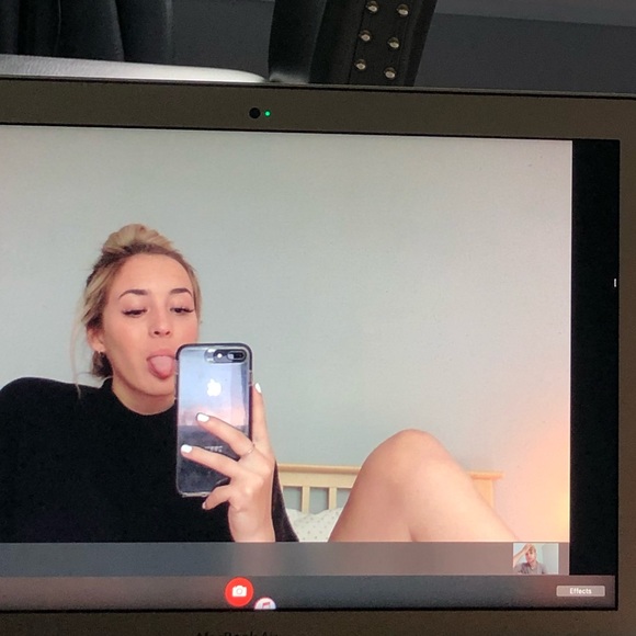 Profile Picture of Sydney Marchant (@sydney_marchant) on Poshmark